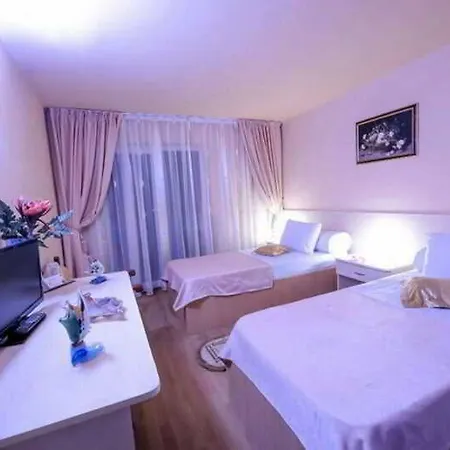 Отель Caraiman 3*