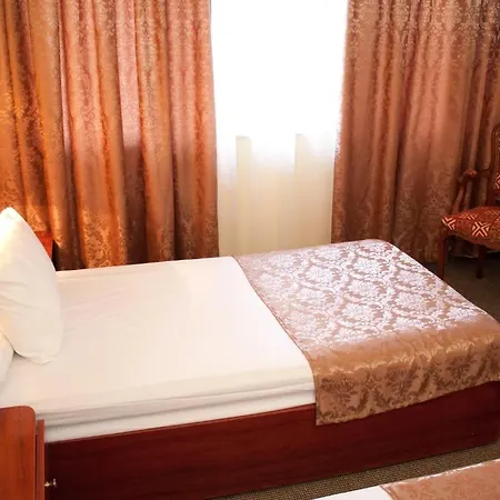 Caraiman Отель 3*