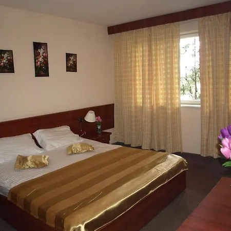 Caraiman Hotel 3*